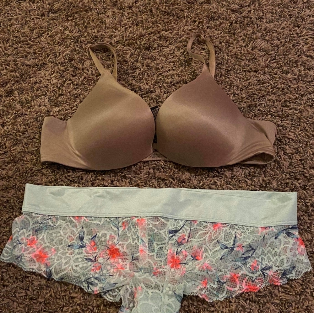 Victoria Secret Bra & Panty